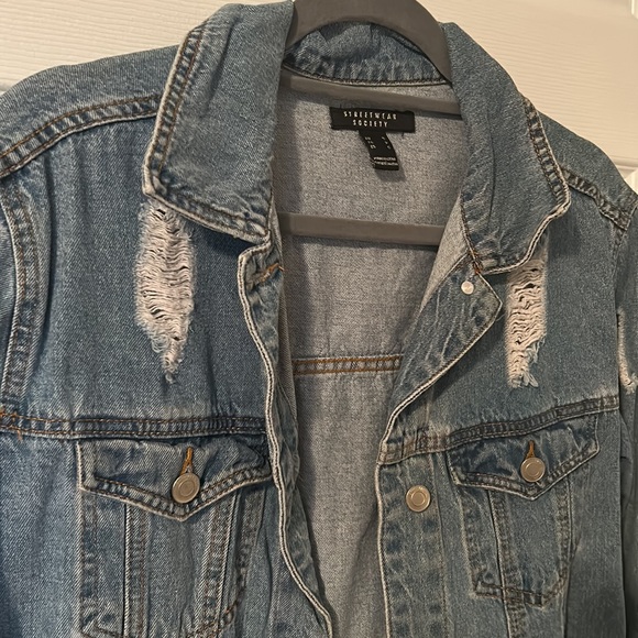 Oversized Denim Jacket - Picture 2 of 8